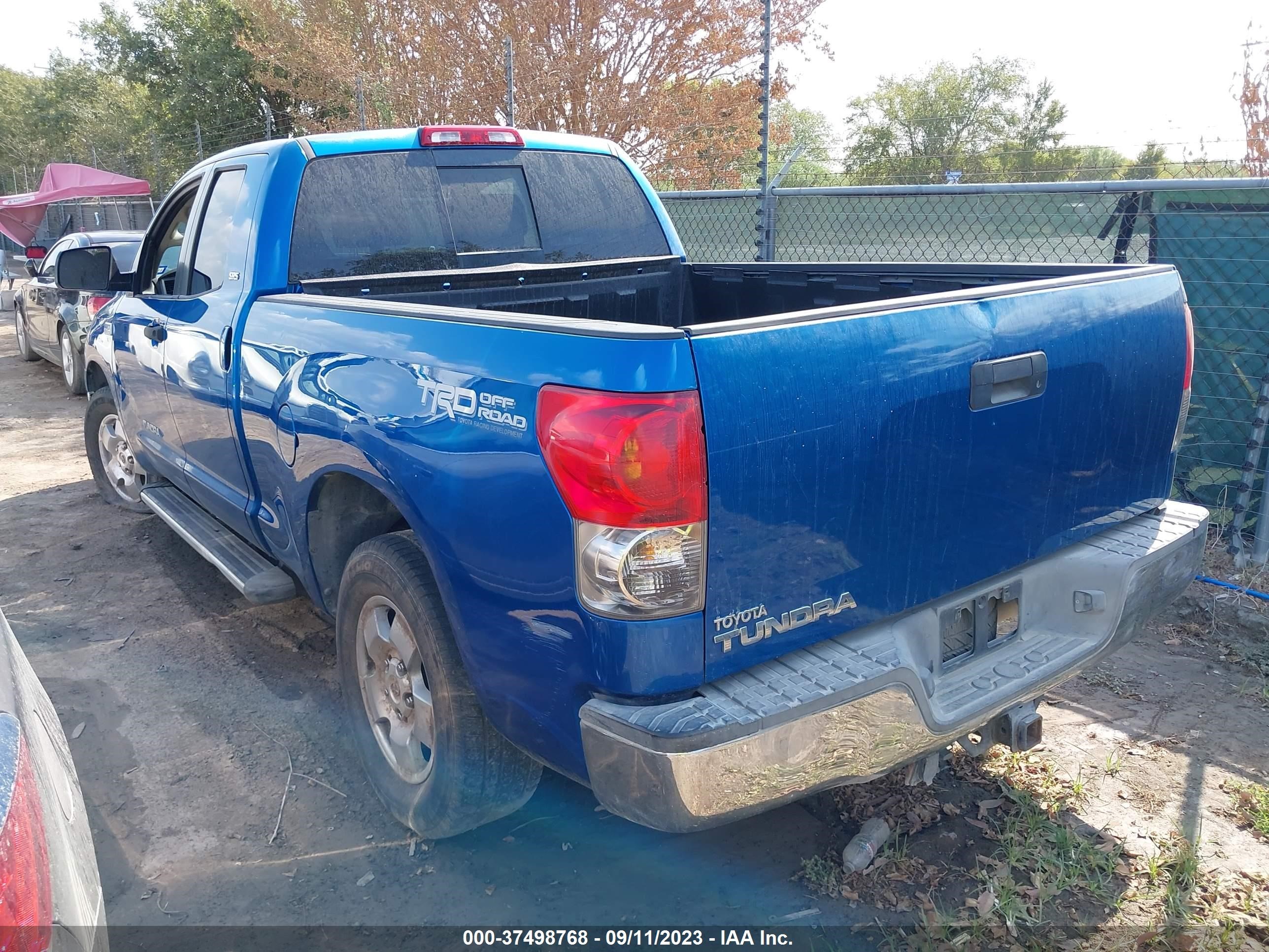 Photo 2 VIN: 5TFRV54127X029154 - TOYOTA TUNDRA 