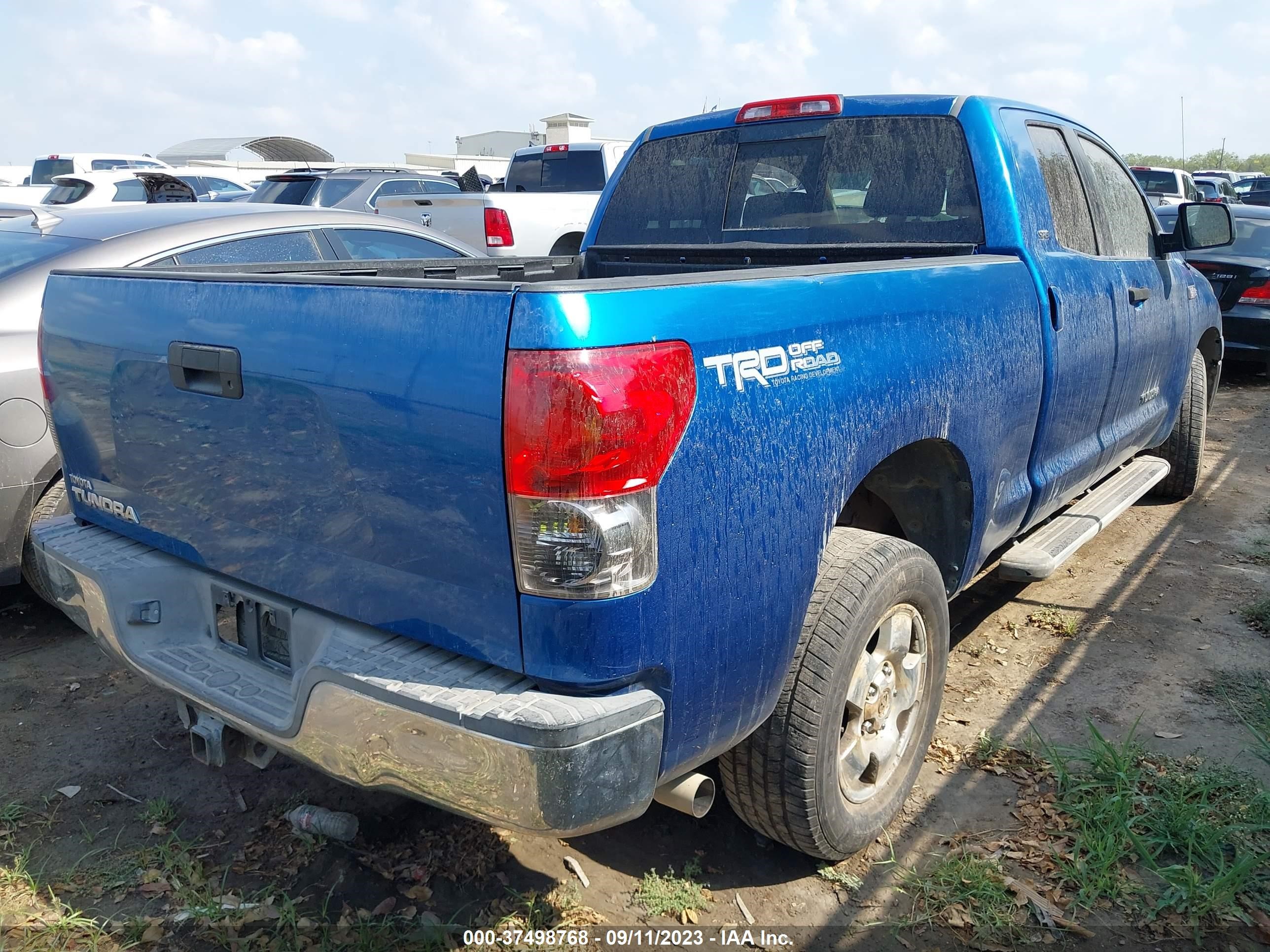 Photo 3 VIN: 5TFRV54127X029154 - TOYOTA TUNDRA 