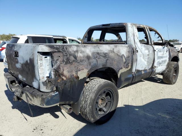 Photo 2 VIN: 5TFRV54129X070189 - TOYOTA TUNDRA DOU 