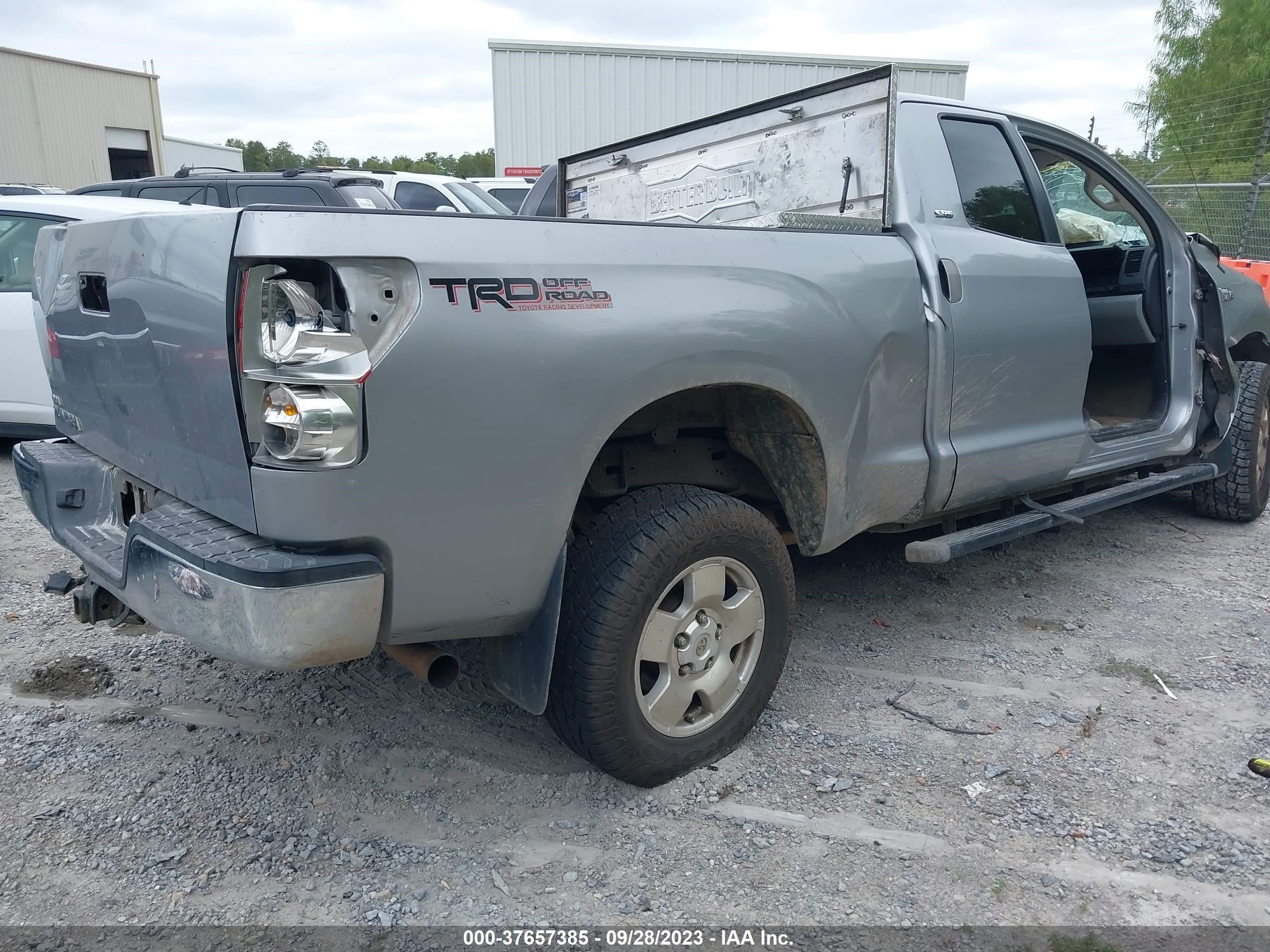 Photo 3 VIN: 5TFRV54137X017188 - TOYOTA TUNDRA 