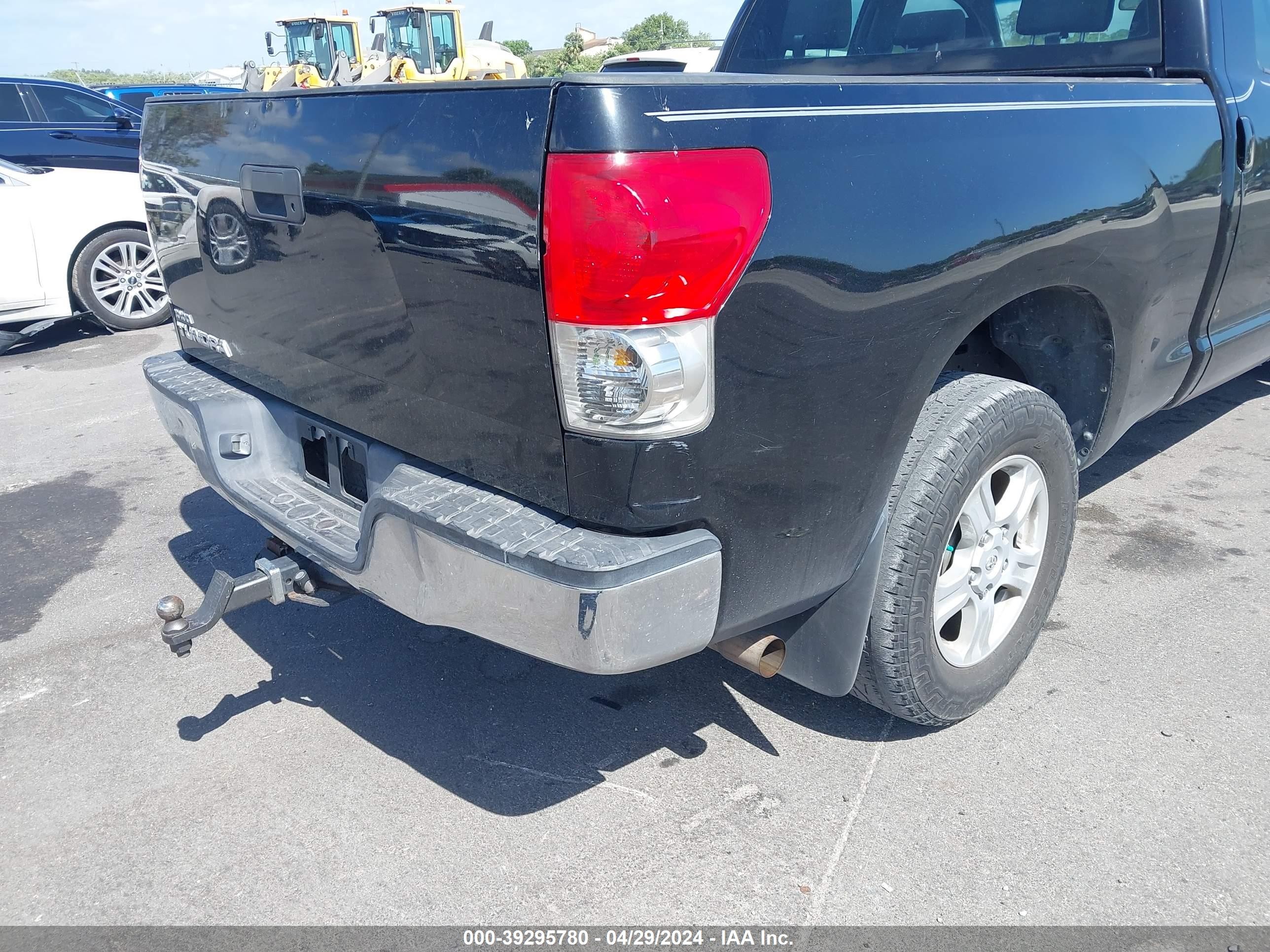 Photo 5 VIN: 5TFRV54158X049013 - TOYOTA TUNDRA DOU 