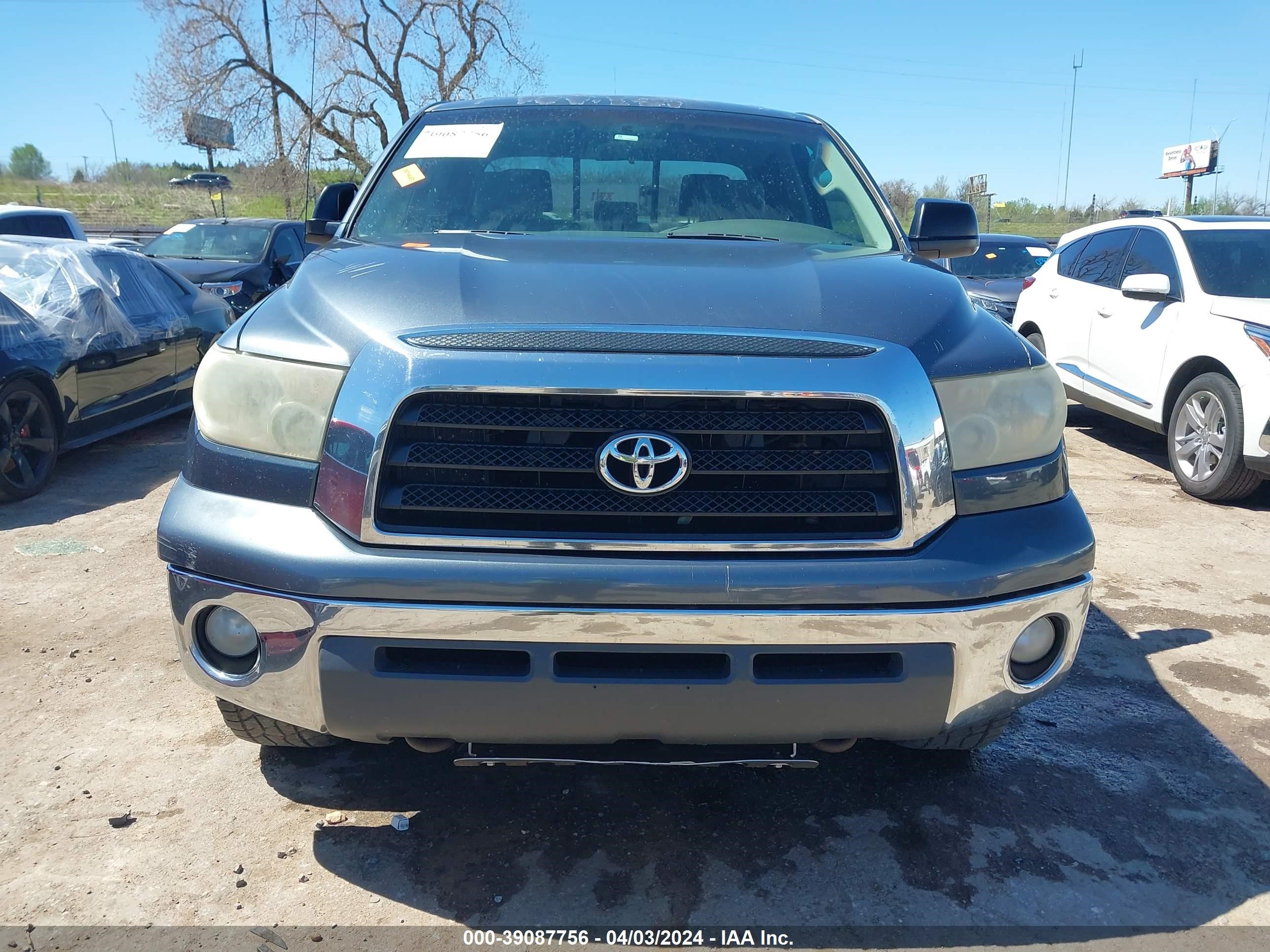 Photo 12 VIN: 5TFRV54197X028700 - TOYOTA TUNDRA 