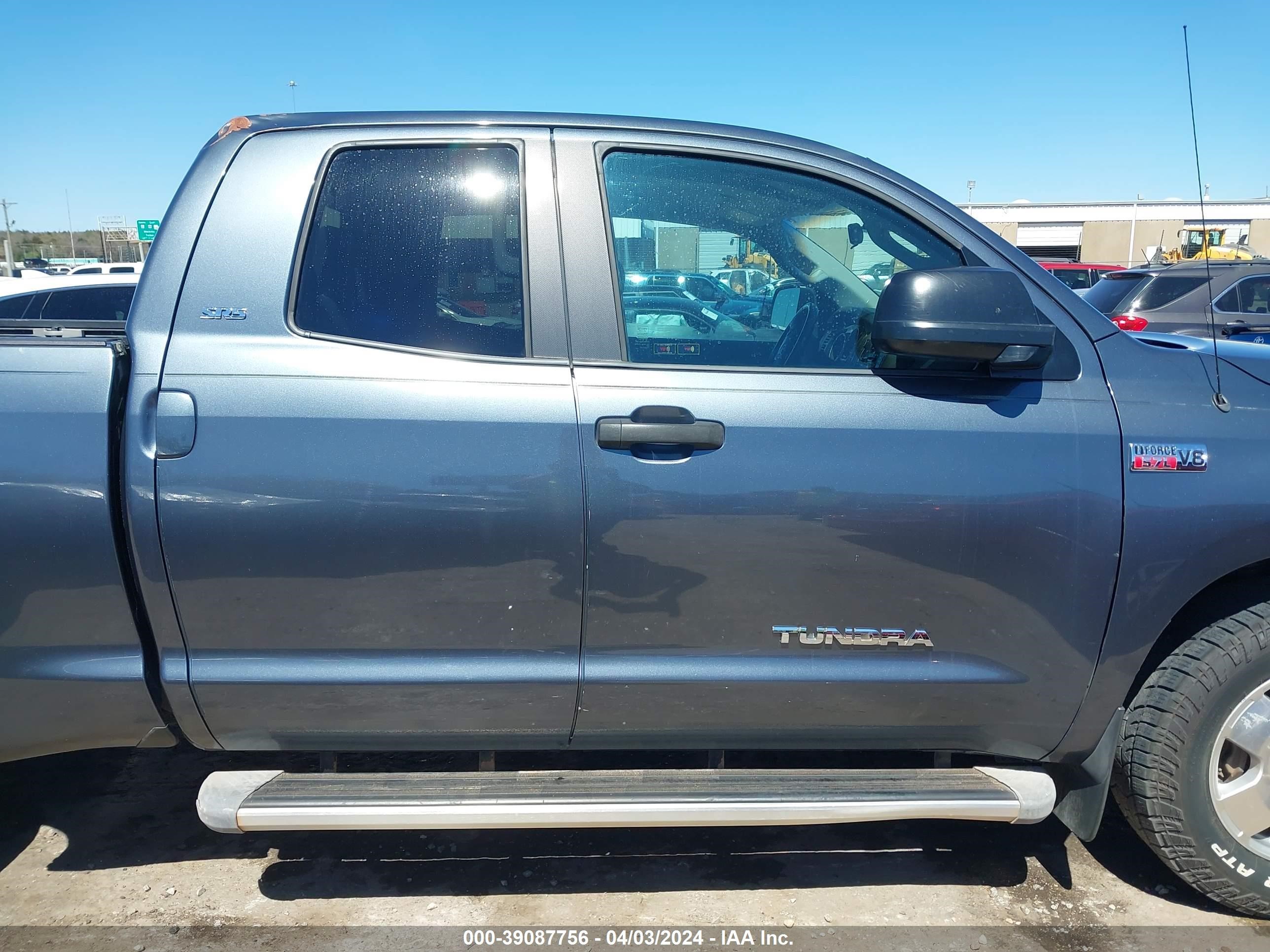 Photo 13 VIN: 5TFRV54197X028700 - TOYOTA TUNDRA 