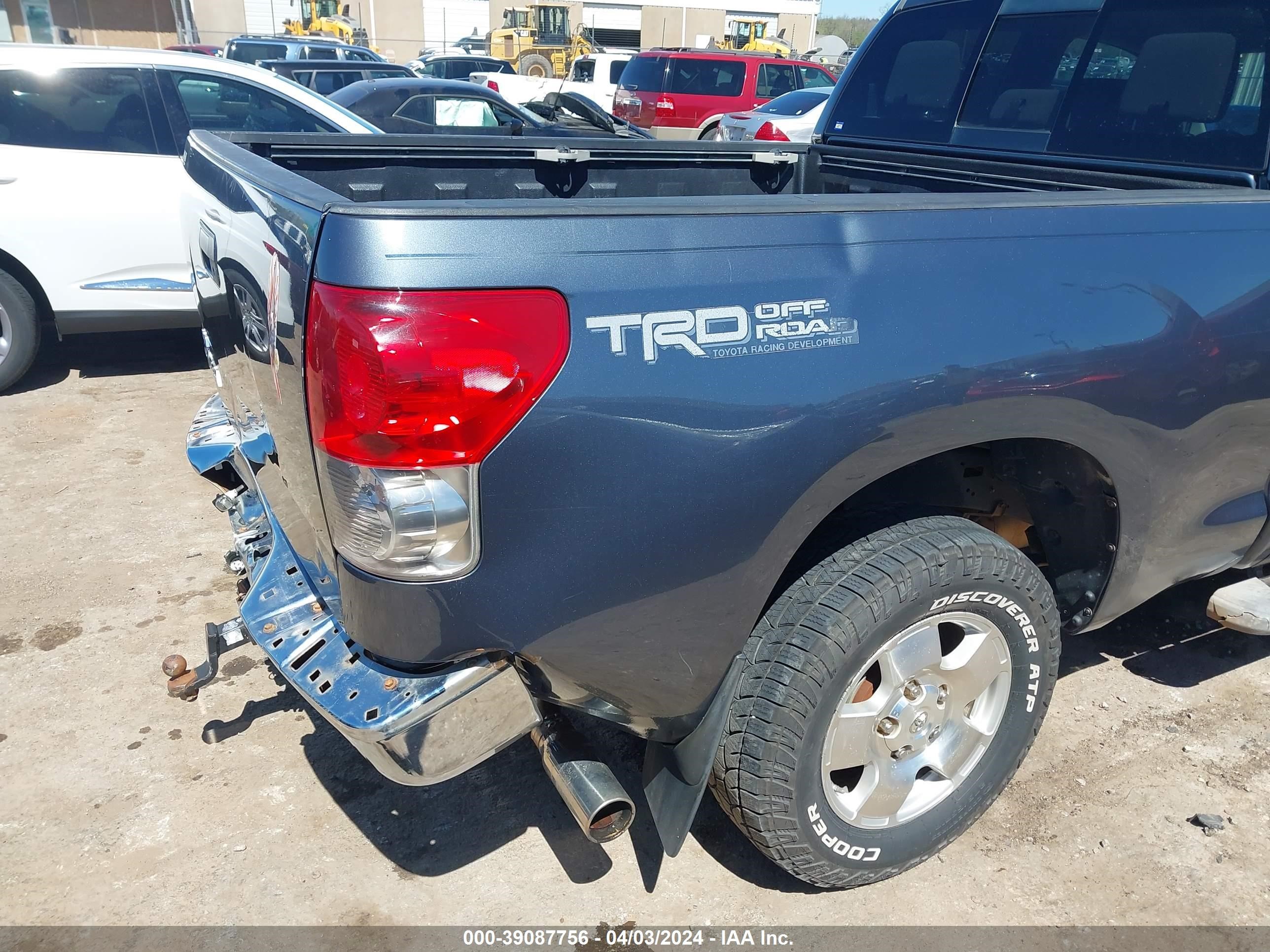 Photo 5 VIN: 5TFRV54197X028700 - TOYOTA TUNDRA 