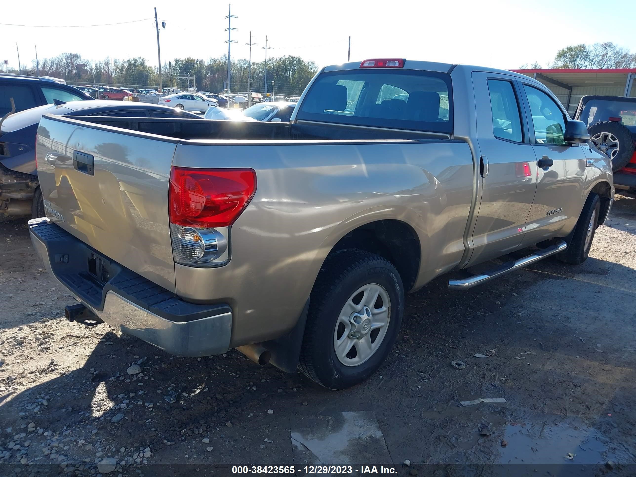 Photo 3 VIN: 5TFRV54198X061875 - TOYOTA TUNDRA 