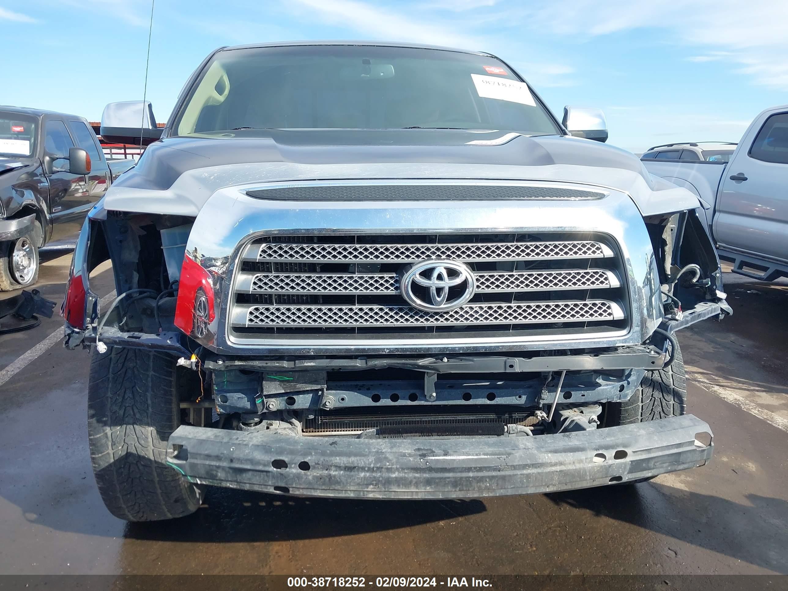 Photo 5 VIN: 5TFRV58118X036544 - TOYOTA TUNDRA 