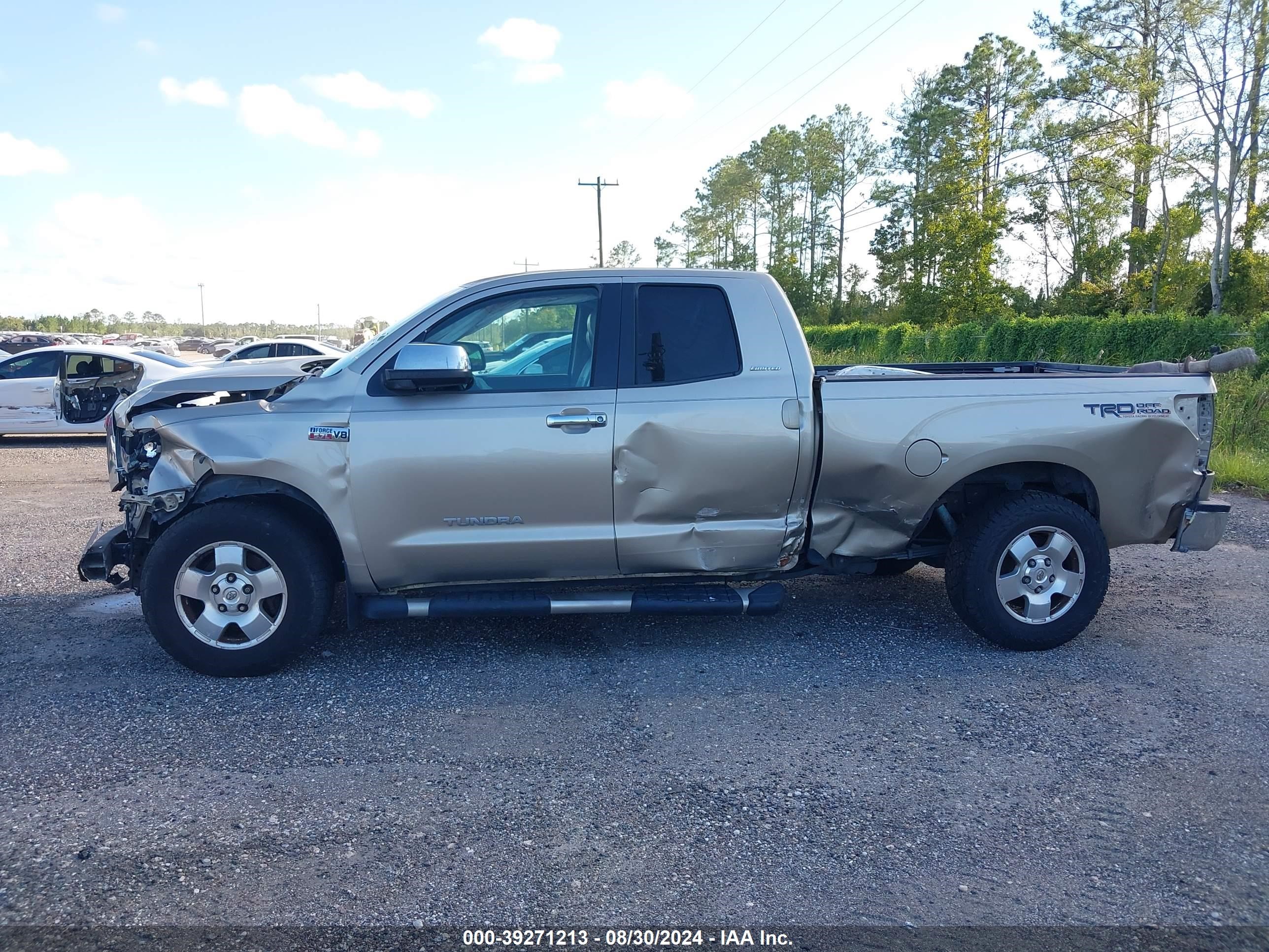 Photo 14 VIN: 5TFRV58137X022742 - TOYOTA TUNDRA 