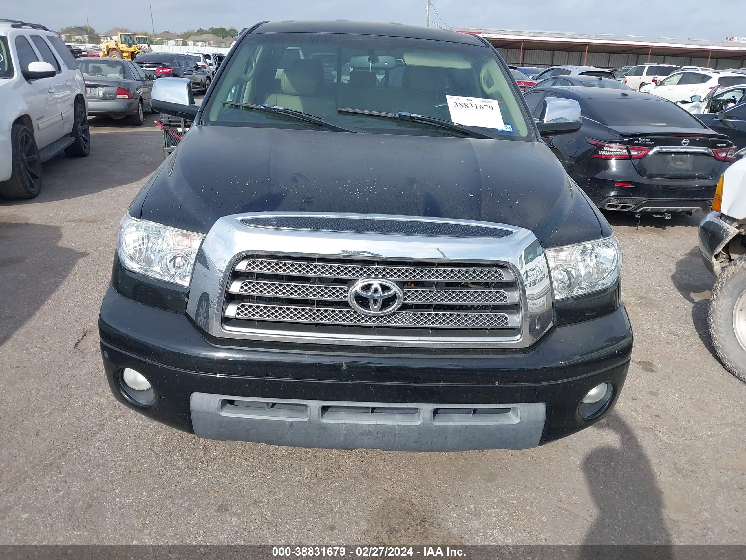 Photo 11 VIN: 5TFRV58148X047666 - TOYOTA TUNDRA 