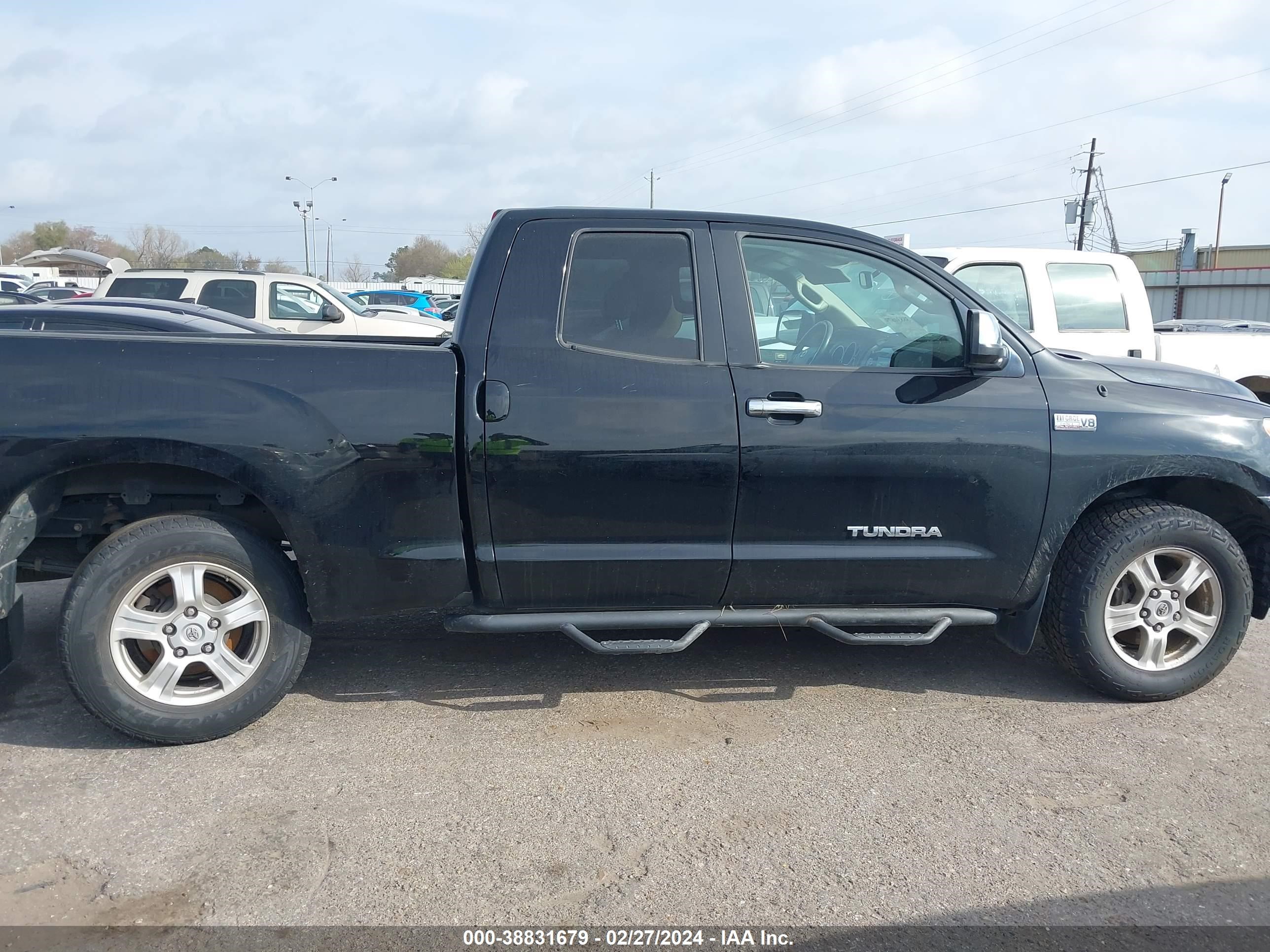 Photo 12 VIN: 5TFRV58148X047666 - TOYOTA TUNDRA 