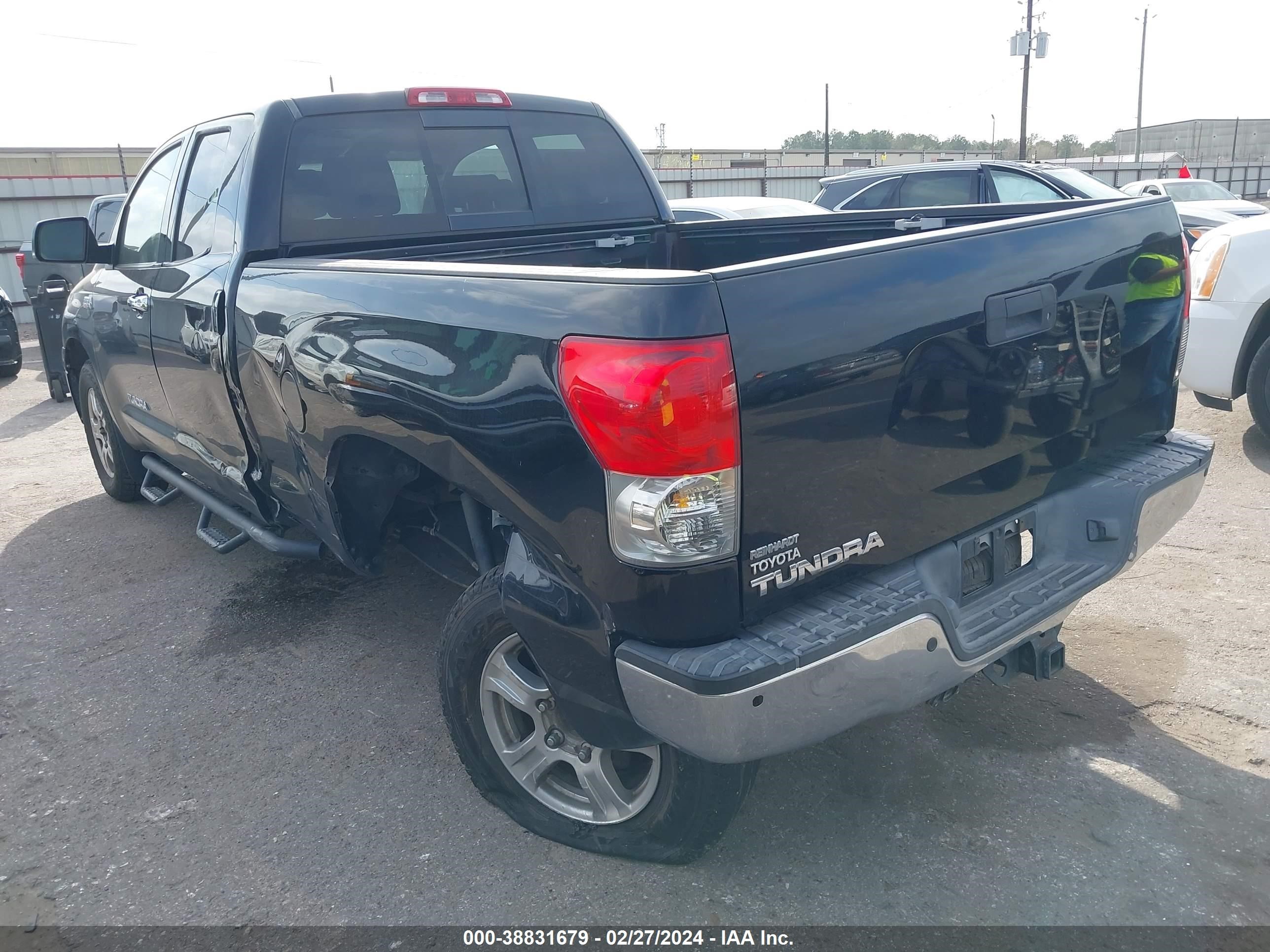 Photo 2 VIN: 5TFRV58148X047666 - TOYOTA TUNDRA 