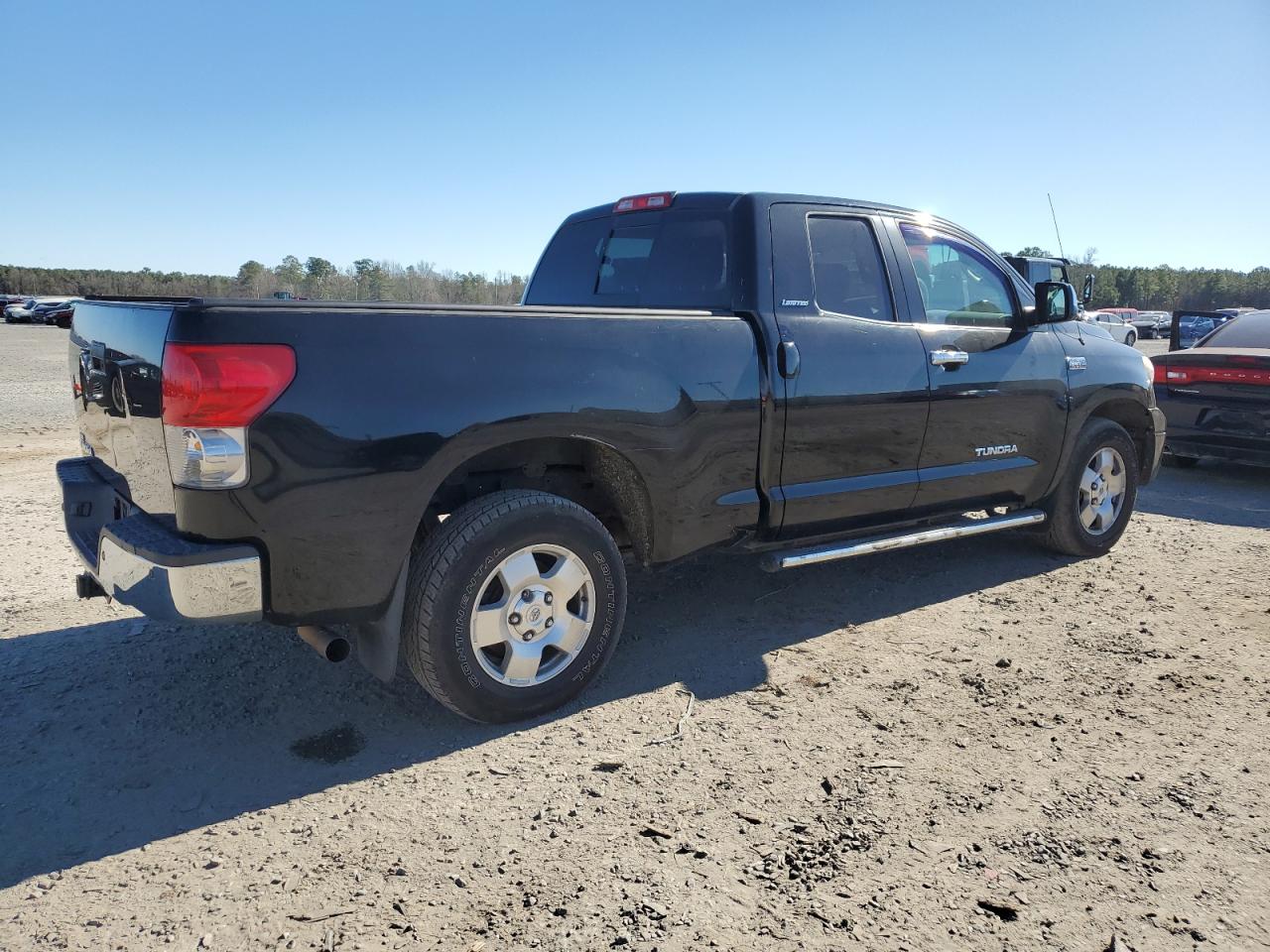 Photo 2 VIN: 5TFRV58158X046607 - TOYOTA TUNDRA 