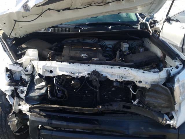 Photo 6 VIN: 5TFRW5F12HX221587 - TOYOTA TUNDRA DOU 