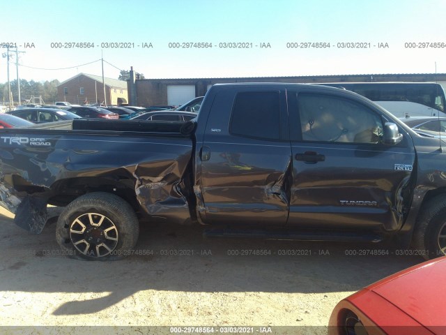 Photo 5 VIN: 5TFRW5F13HX223106 - TOYOTA TUNDRA 2WD 