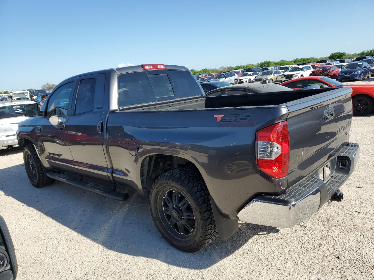 Photo 1 VIN: 5TFRW5F14HX213958 - TOYOTA TUNDRA 