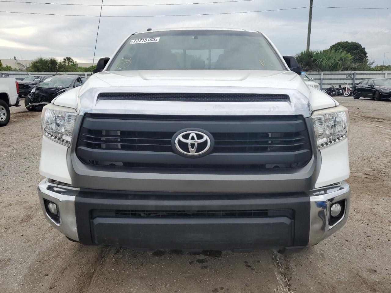 Photo 4 VIN: 5TFRW5F15GX195677 - TOYOTA TUNDRA 