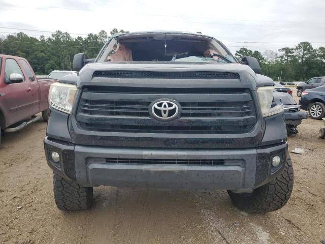 Photo 4 VIN: 5TFRW5F16GX206136 - TOYOTA TUNDRA DOU 