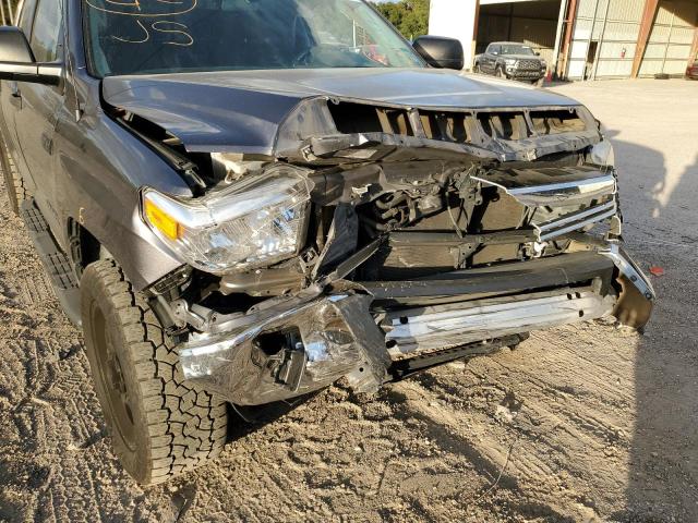 Photo 8 VIN: 5TFRW5F1XHX214242 - TOYOTA TUNDRA DOU 