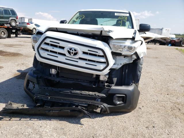 Photo 8 VIN: 5TFRX5GN1HX080705 - TOYOTA TACOMA ACC 