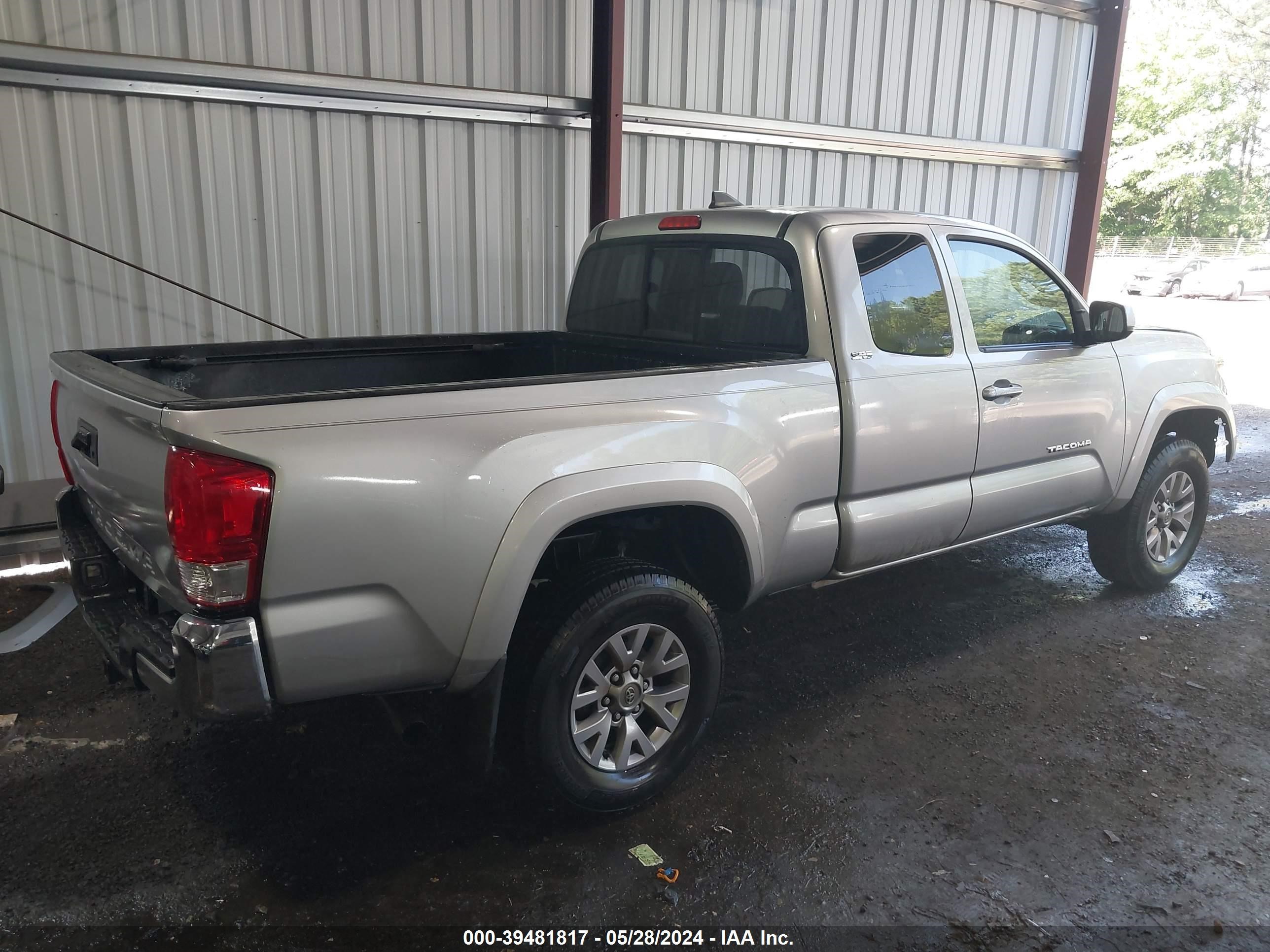 Photo 3 VIN: 5TFRX5GN2GX069565 - TOYOTA TACOMA 