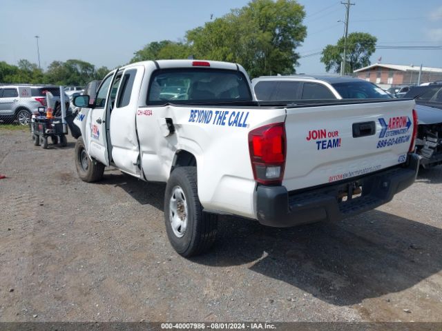 Photo 2 VIN: 5TFRX5GN2JX109005 - TOYOTA TACOMA 