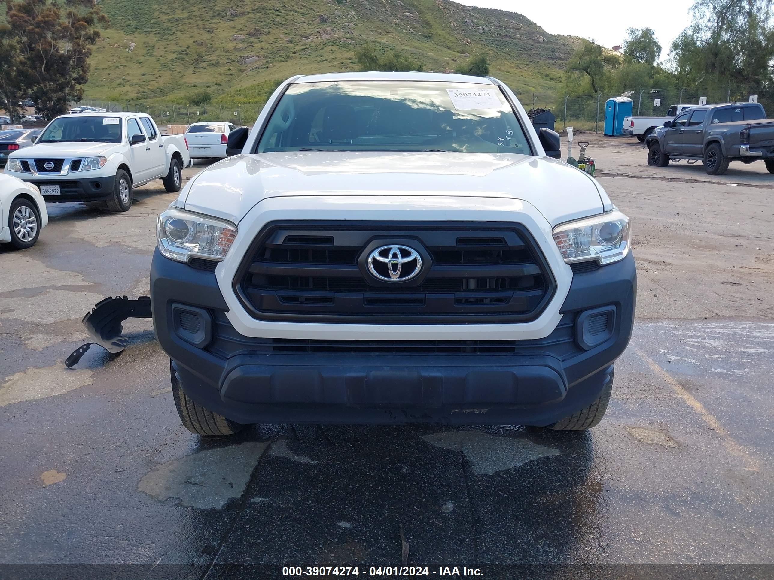 Photo 12 VIN: 5TFRX5GN3HX090278 - TOYOTA TACOMA 