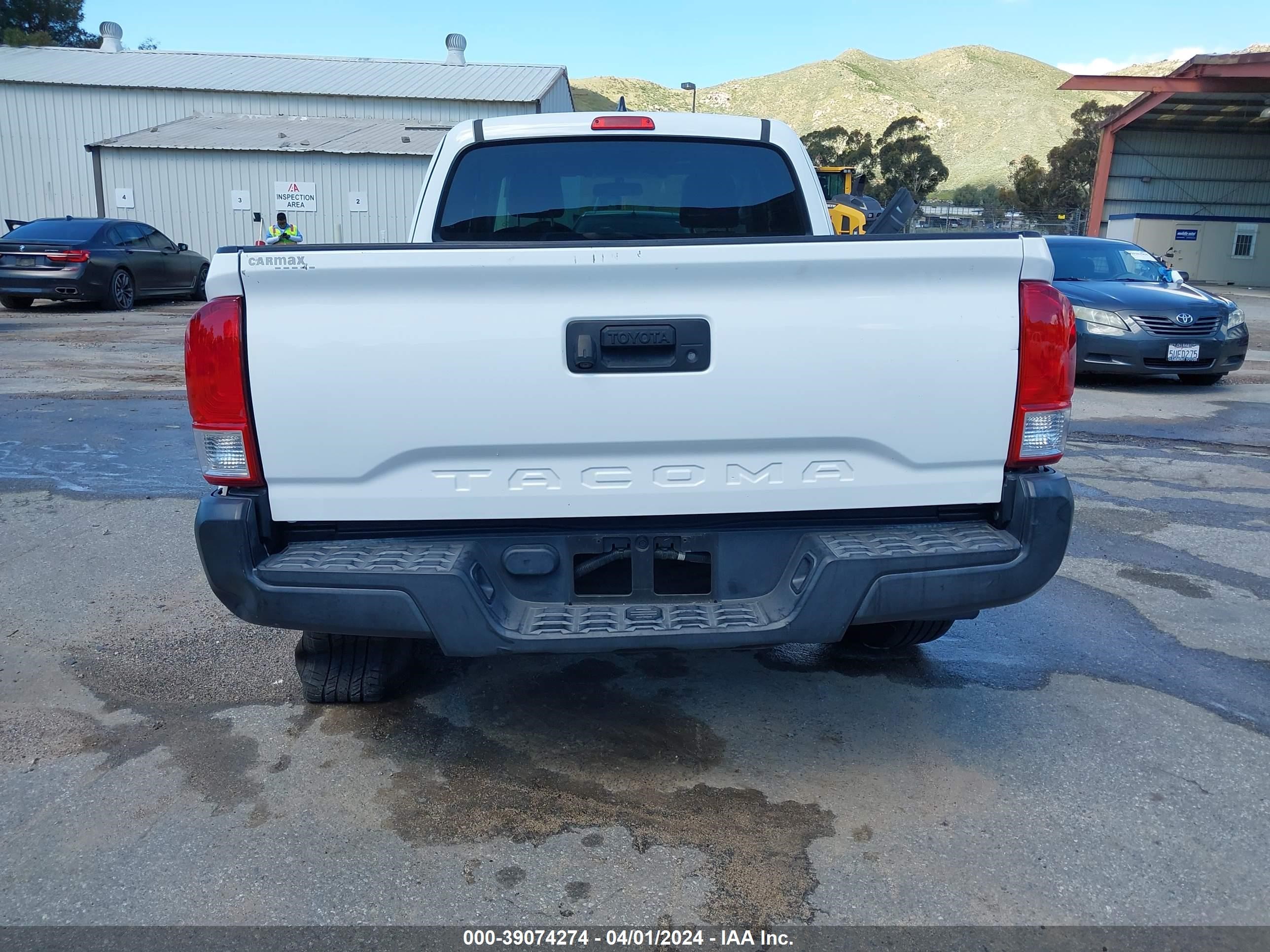 Photo 16 VIN: 5TFRX5GN3HX090278 - TOYOTA TACOMA 