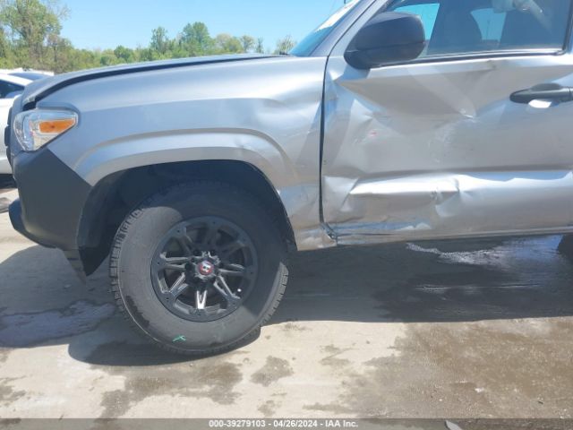 Photo 5 VIN: 5TFRX5GN3KX156528 - TOYOTA TACOMA 