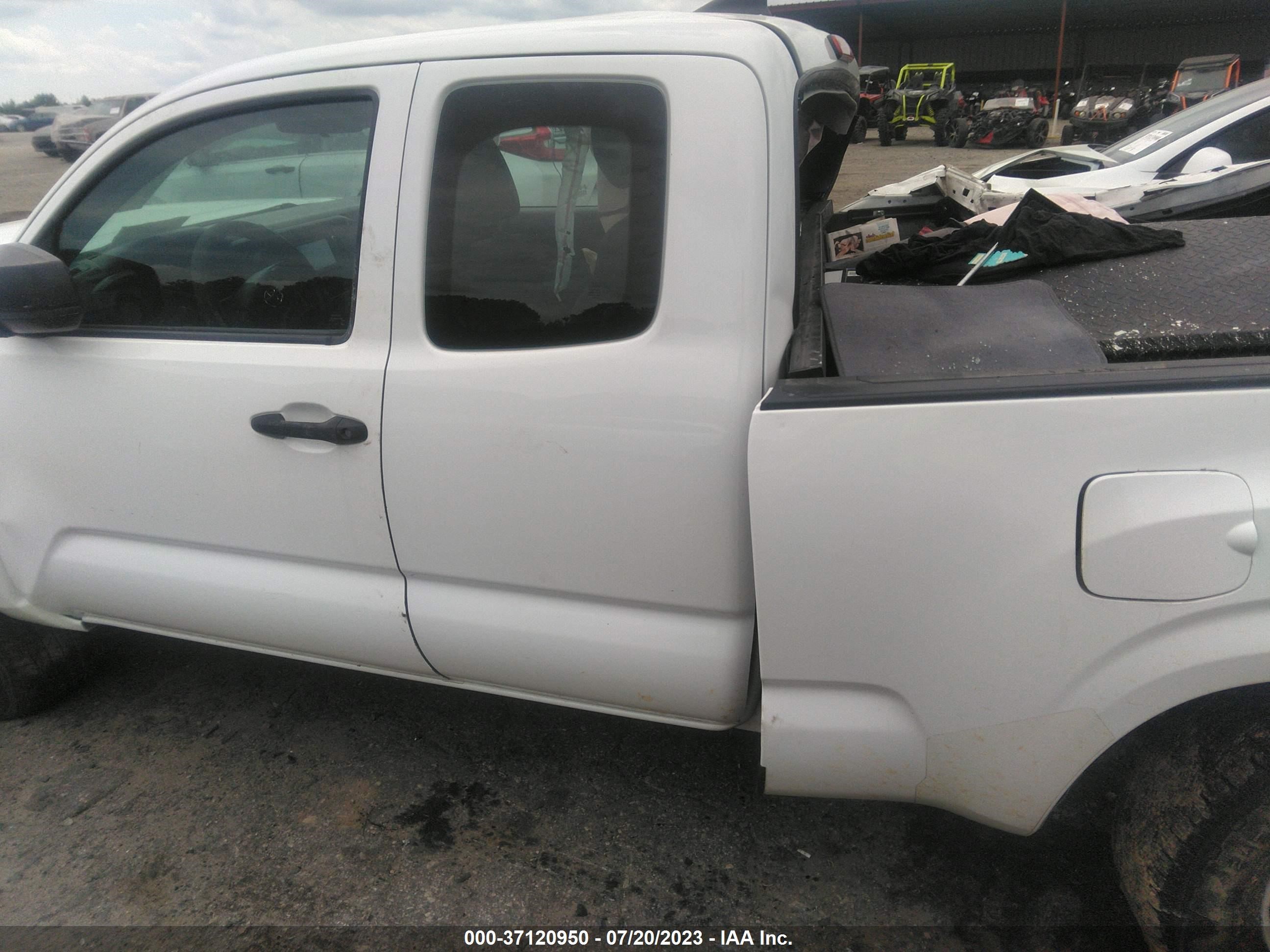 Photo 13 VIN: 5TFRX5GN4HX089754 - TOYOTA TACOMA 