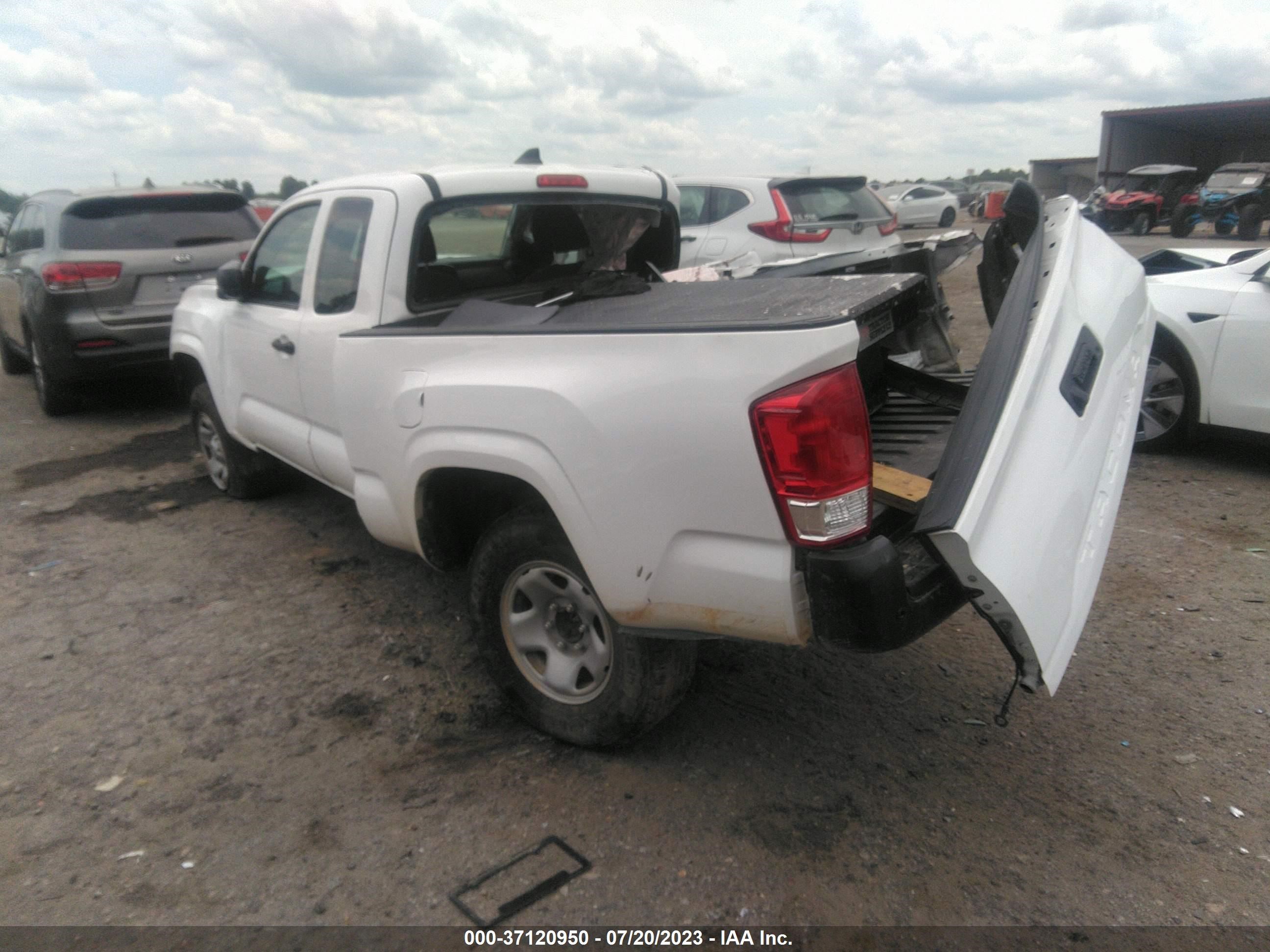 Photo 2 VIN: 5TFRX5GN4HX089754 - TOYOTA TACOMA 