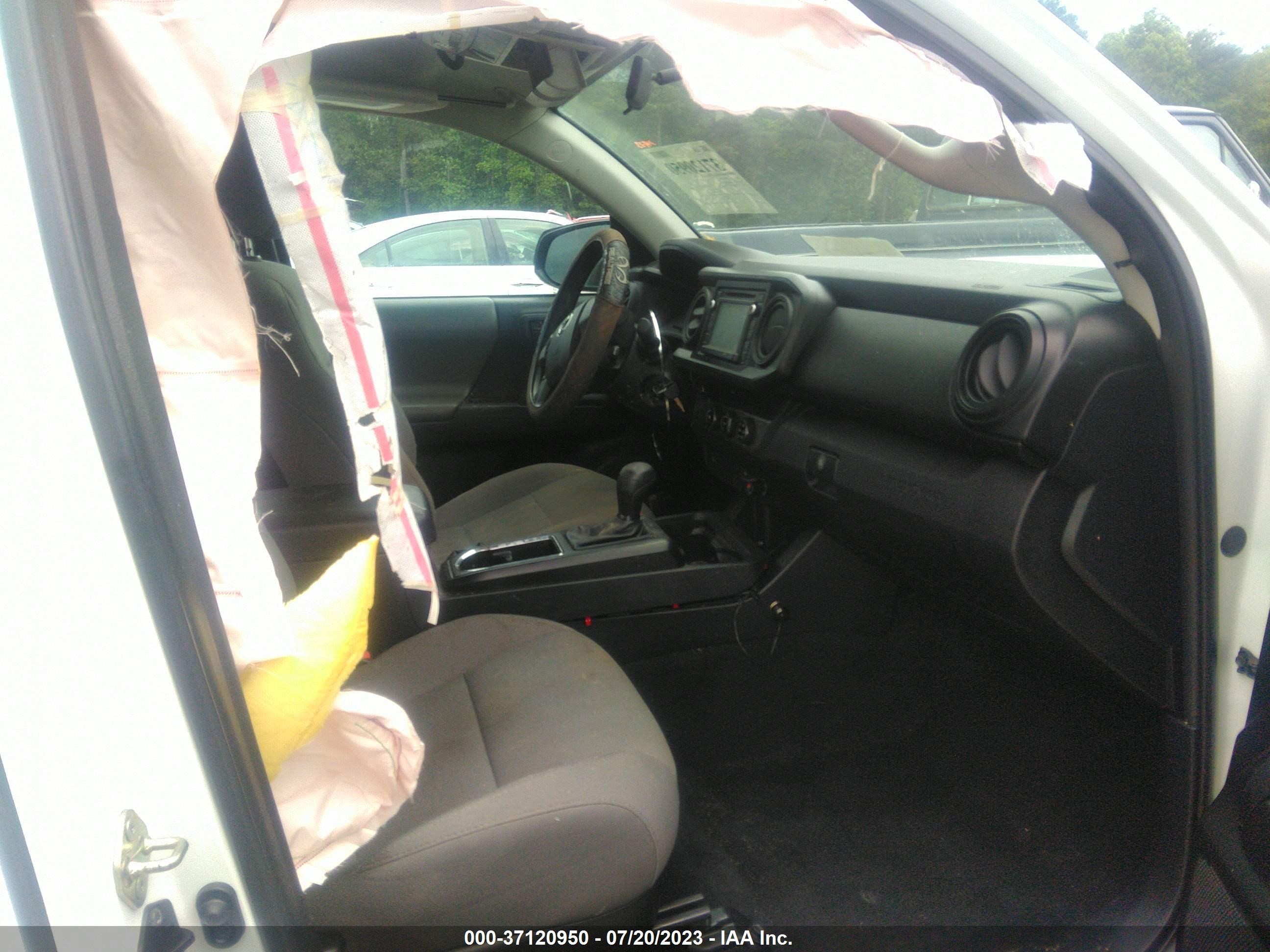 Photo 4 VIN: 5TFRX5GN4HX089754 - TOYOTA TACOMA 