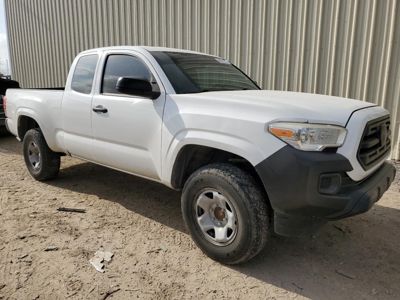 Photo 3 VIN: 5TFRX5GN5JX109080 - TOYOTA TACOMA 