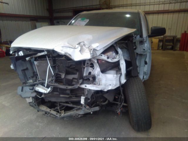 Photo 5 VIN: 5TFRX5GN5KX145613 - TOYOTA TACOMA 2WD 