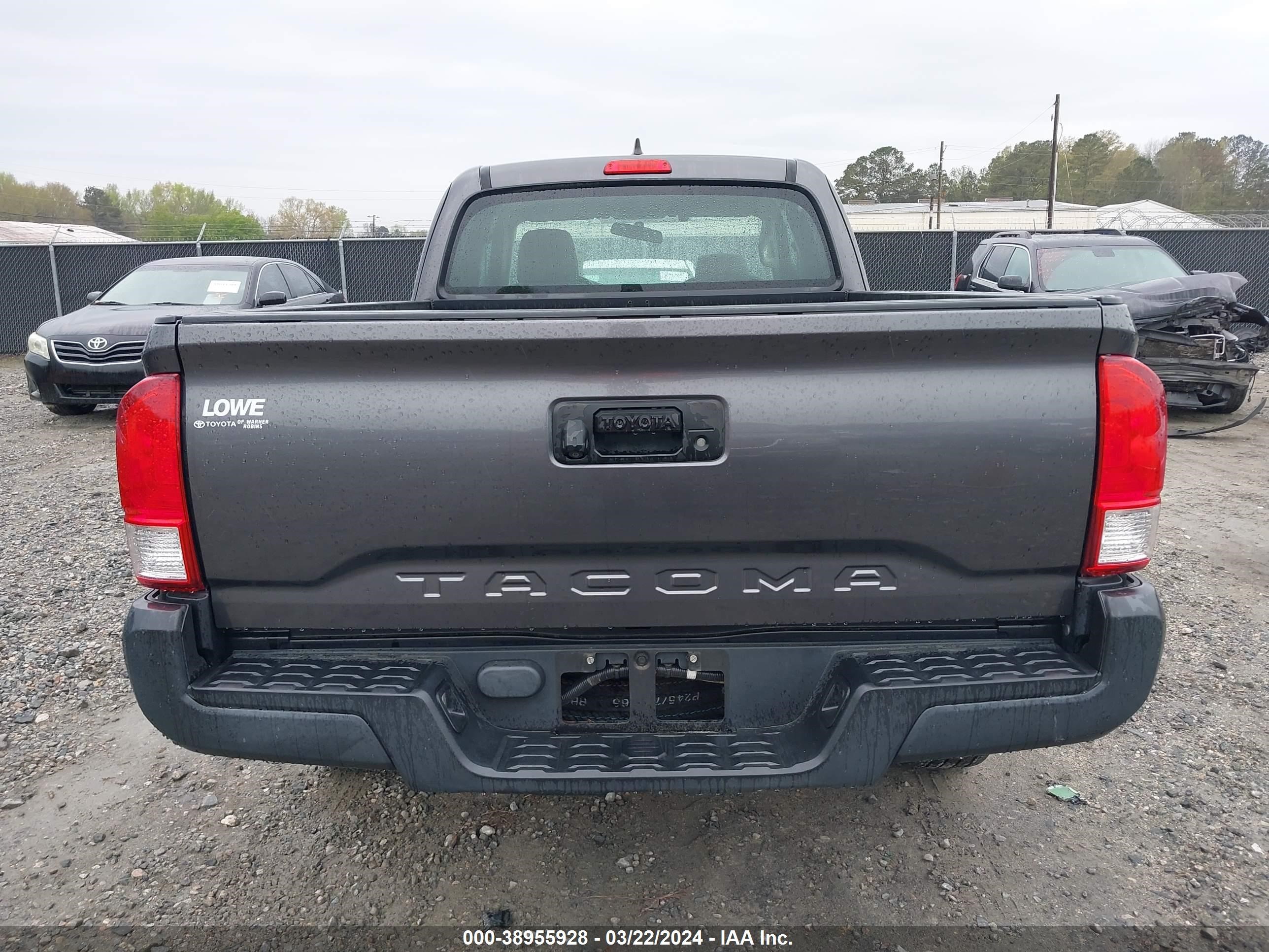 Photo 16 VIN: 5TFRX5GN6HX074219 - TOYOTA TACOMA 