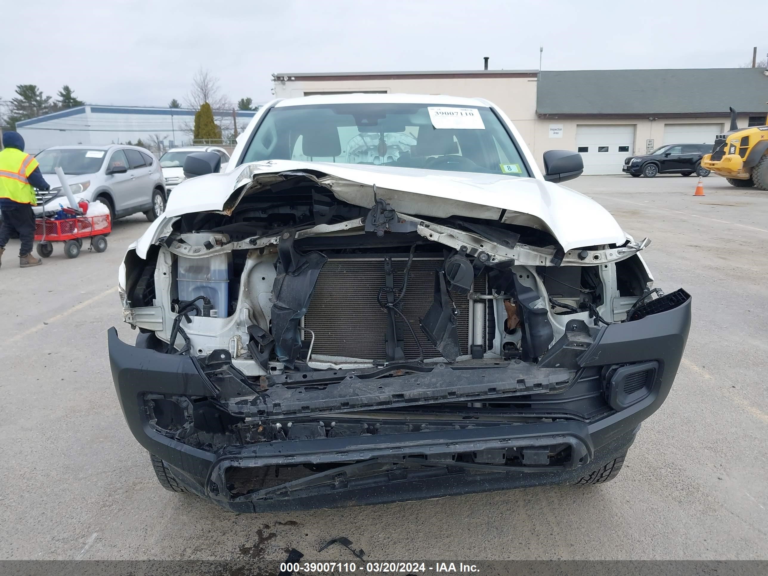 Photo 12 VIN: 5TFRX5GN6JX125658 - TOYOTA TACOMA 