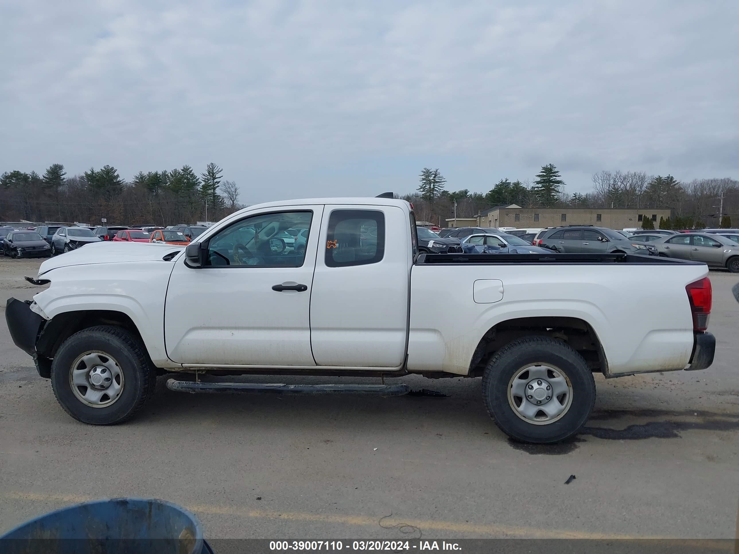 Photo 14 VIN: 5TFRX5GN6JX125658 - TOYOTA TACOMA 