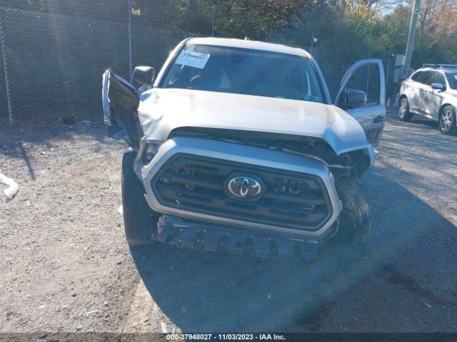 Photo 5 VIN: 5TFRX5GN7KX149596 - TOYOTA TACOMA 