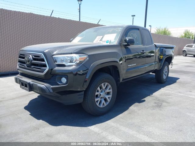 Photo 1 VIN: 5TFRX5GN9JX110023 - TOYOTA TACOMA 