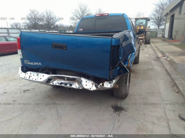 Photo 5 VIN: 5TFRY5F10AX081474 - TOYOTA TUNDRA 2WD TRUCK 