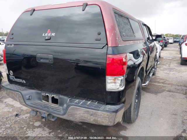 Photo 3 VIN: 5TFRY5F10CX118817 - TOYOTA TUNDRA 