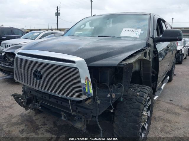 Photo 5 VIN: 5TFRY5F10CX118817 - TOYOTA TUNDRA 