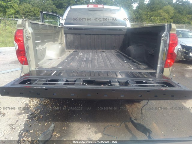 Photo 7 VIN: 5TFRY5F10JX237173 - TOYOTA TUNDRA 2WD 