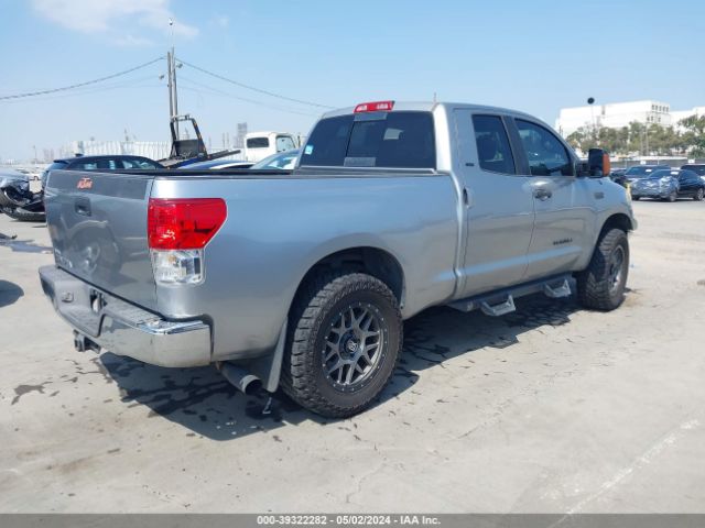 Photo 3 VIN: 5TFRY5F11AX080480 - TOYOTA TUNDRA 