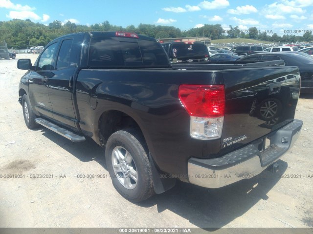 Photo 2 VIN: 5TFRY5F11CX116994 - TOYOTA TUNDRA 2WD TRUCK 