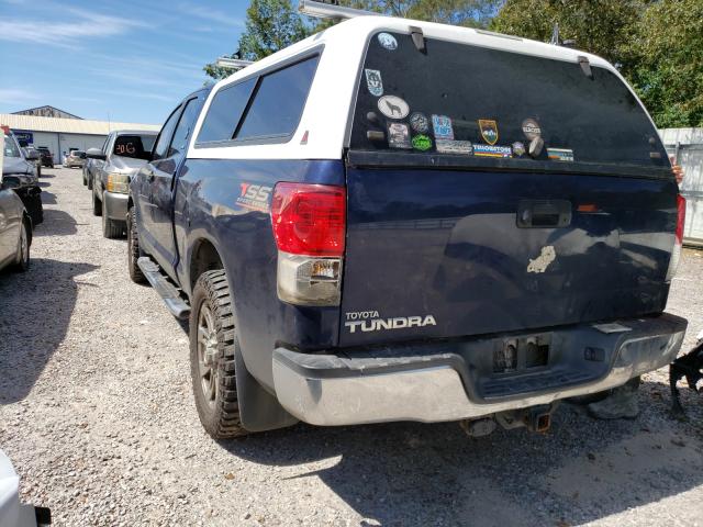 Photo 2 VIN: 5TFRY5F11CX125243 - TOYOTA TUNDRA DOU 