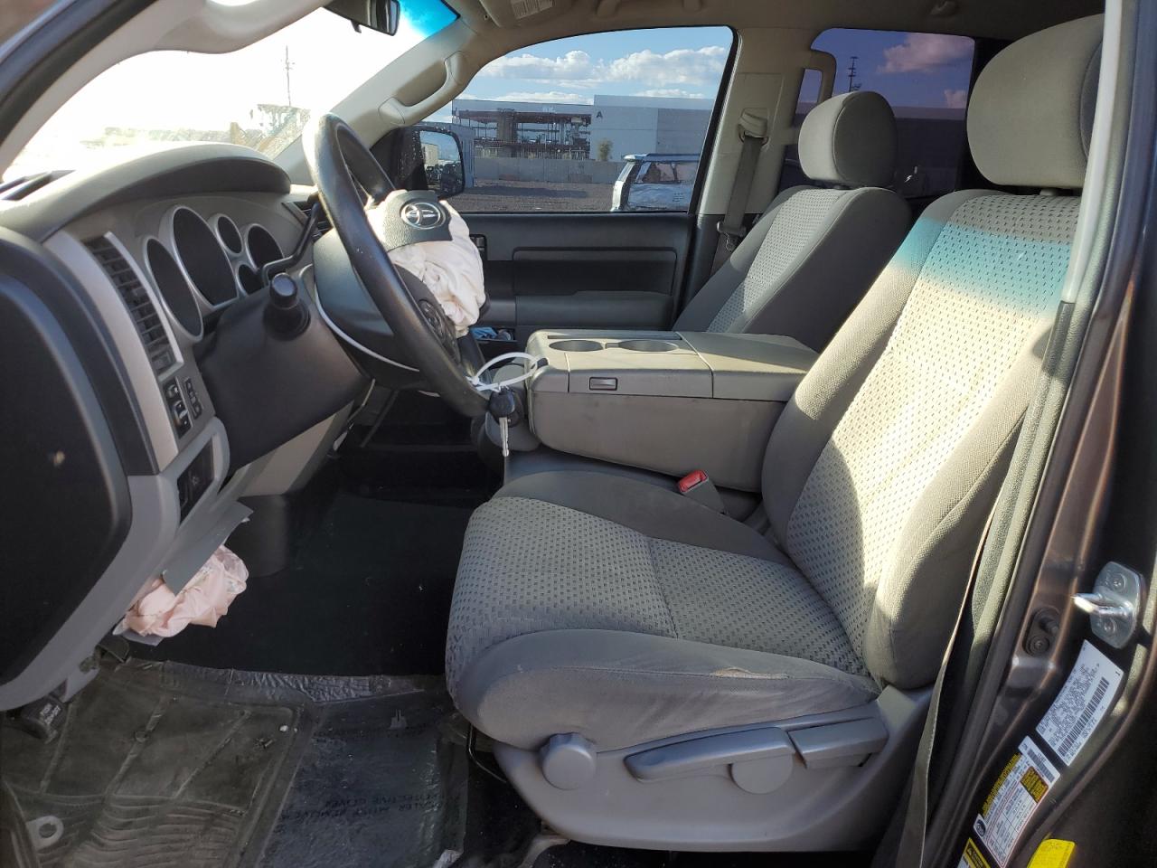 Photo 6 VIN: 5TFRY5F11DX142917 - TOYOTA TUNDRA 