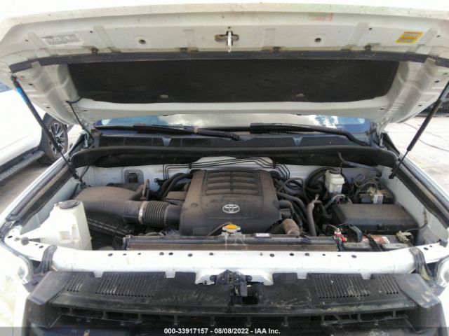 Photo 9 VIN: 5TFRY5F11GX207060 - TOYOTA TUNDRA 2WD TRUCK 