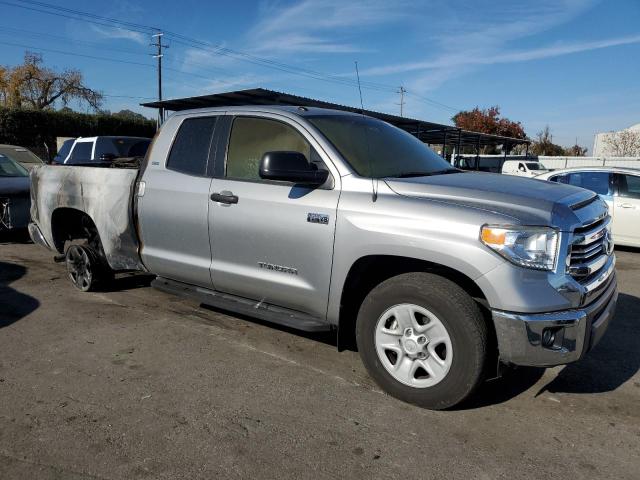 Photo 3 VIN: 5TFRY5F11GX210251 - TOYOTA TUNDRA DOU 