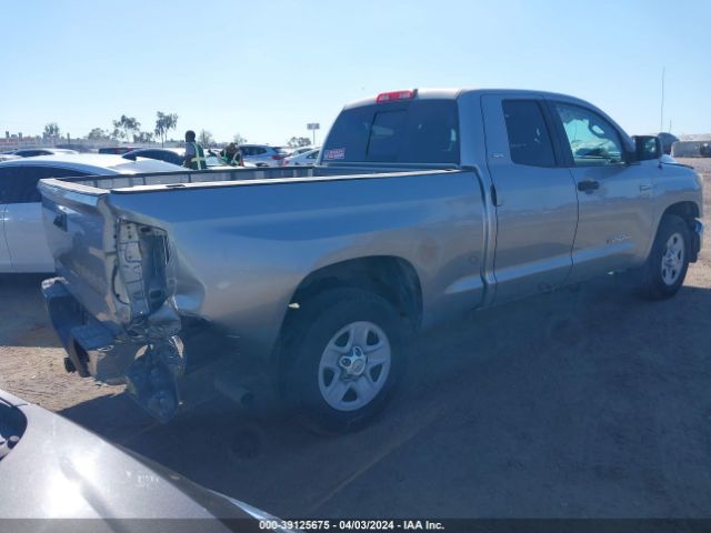 Photo 3 VIN: 5TFRY5F11JX239899 - TOYOTA TUNDRA DOU 