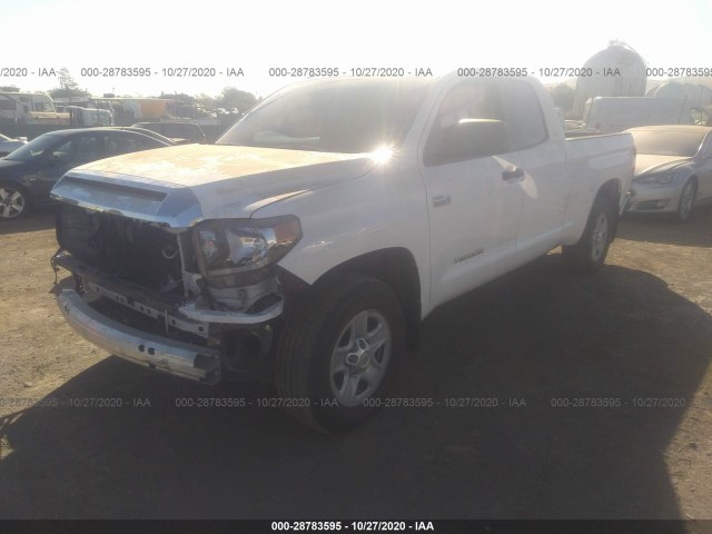 Photo 1 VIN: 5TFRY5F11JX240826 - TOYOTA TUNDRA 2WD 