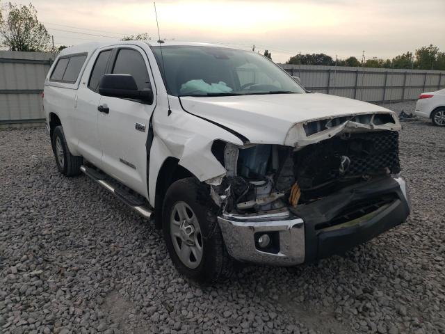 Photo 3 VIN: 5TFRY5F11KX244229 - TOYOTA TUNDRA 